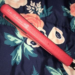 Pink Be Bella hair straightener l